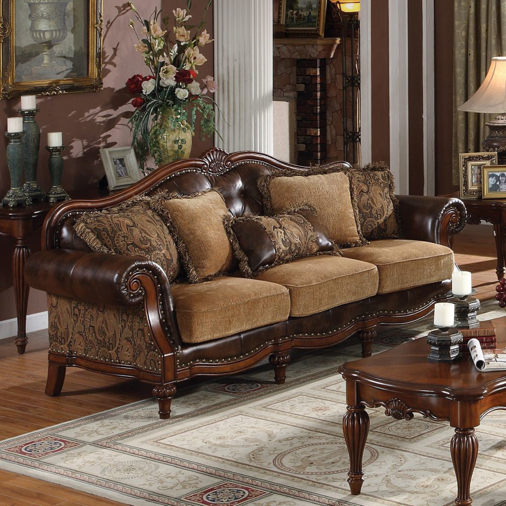 Dreena Traditional Living Room Collection