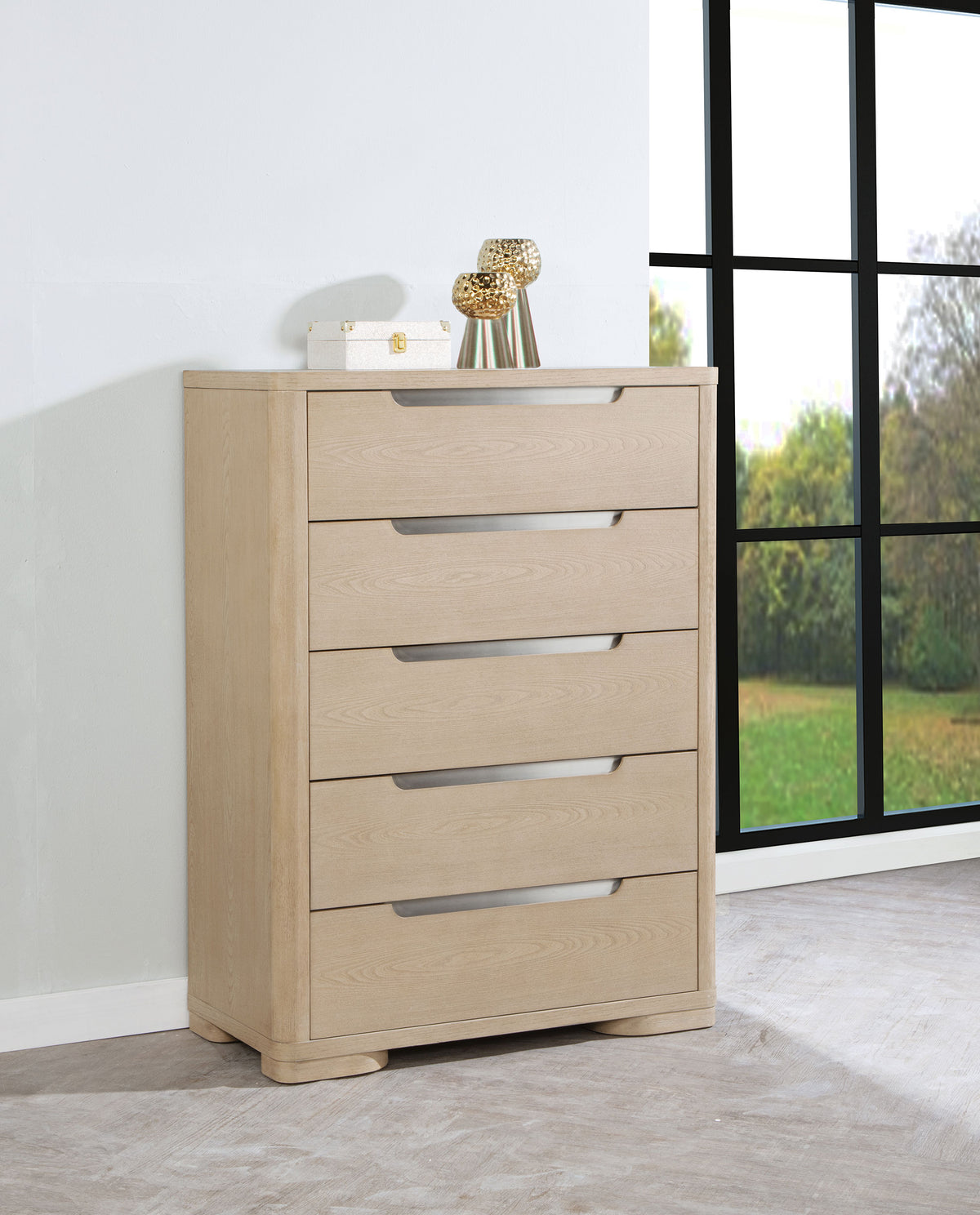 Ladera Panel Bed & Bedroom Sets - Light Elm with Cream Boucle Headboard & Rounded Corners - lifestyle