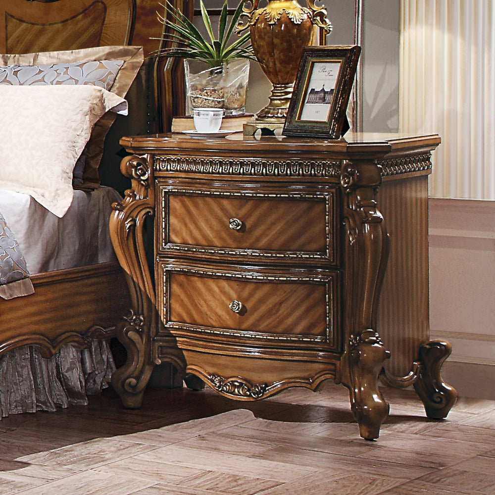 Picardy Arched Bed Collection