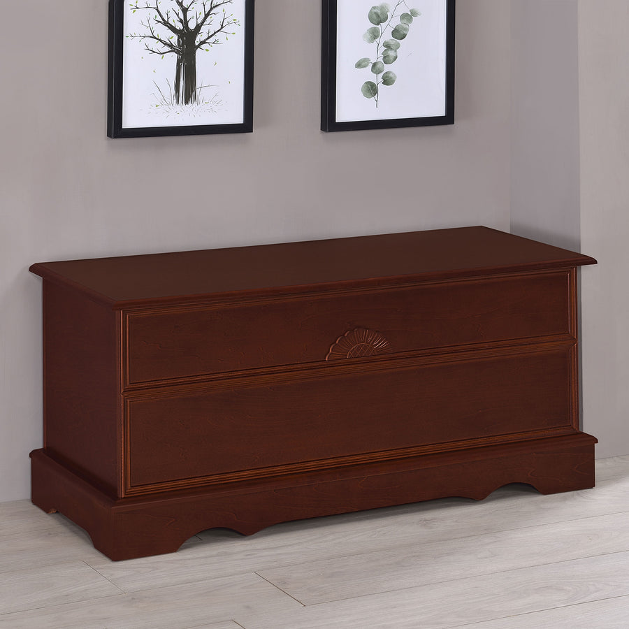 Paula Cedar Chest - Classic Locking Storage Trunk in Warm Brown