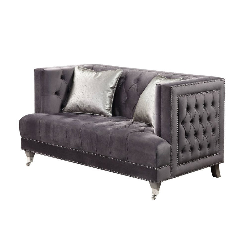 Hegio Chesterfield Loveseat - Deep Button Tufting & Nailhead Trim in Gray Velvet