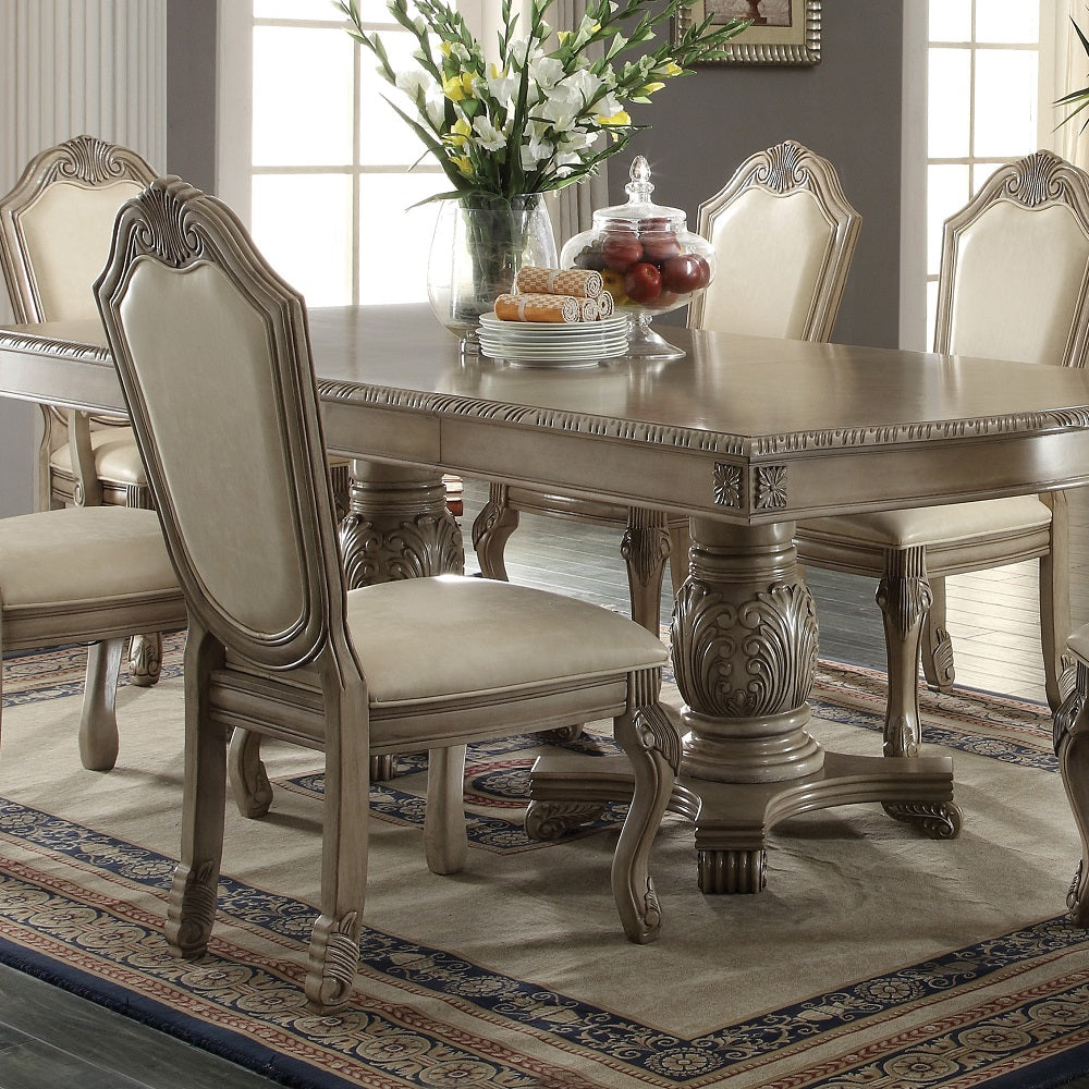 Chateau de Ville Traditional Dining Collection
