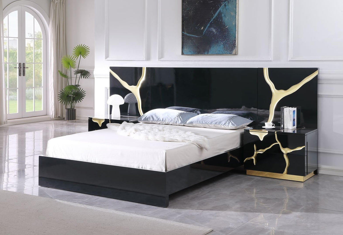 Trevello 5-Piece Modern High Gloss Lacquered Bedroom Set, California King Bed Frame in Black/Gold - front view