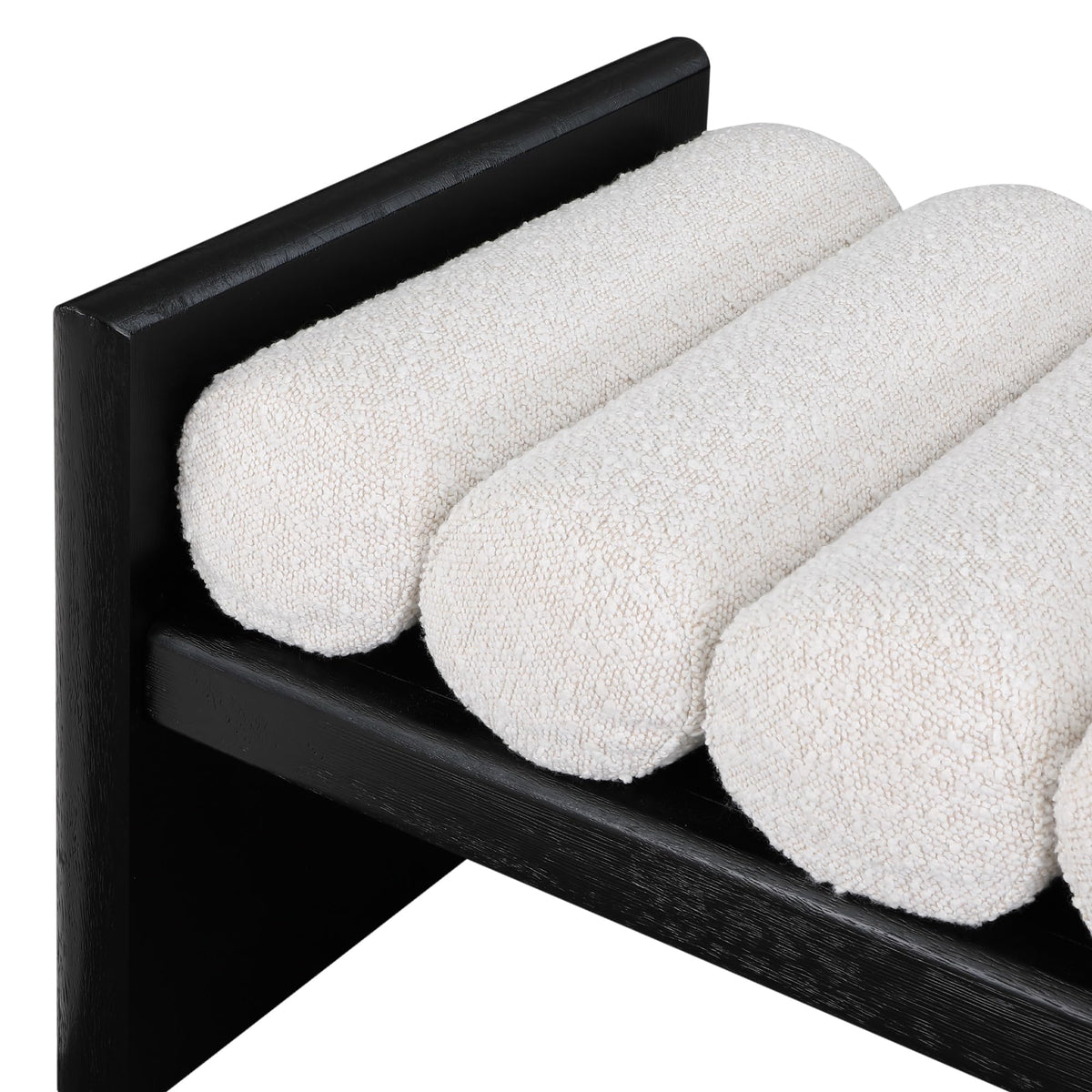 Torbjorn 32" Bench in Black - room setting