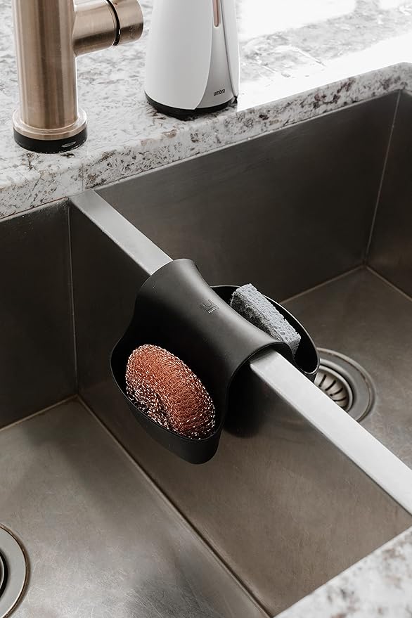 Umbra Saddle Sink Caddy – Flexible Rubber Kitchen Sink Sponge Holder & Dish Brush Organizer, Black