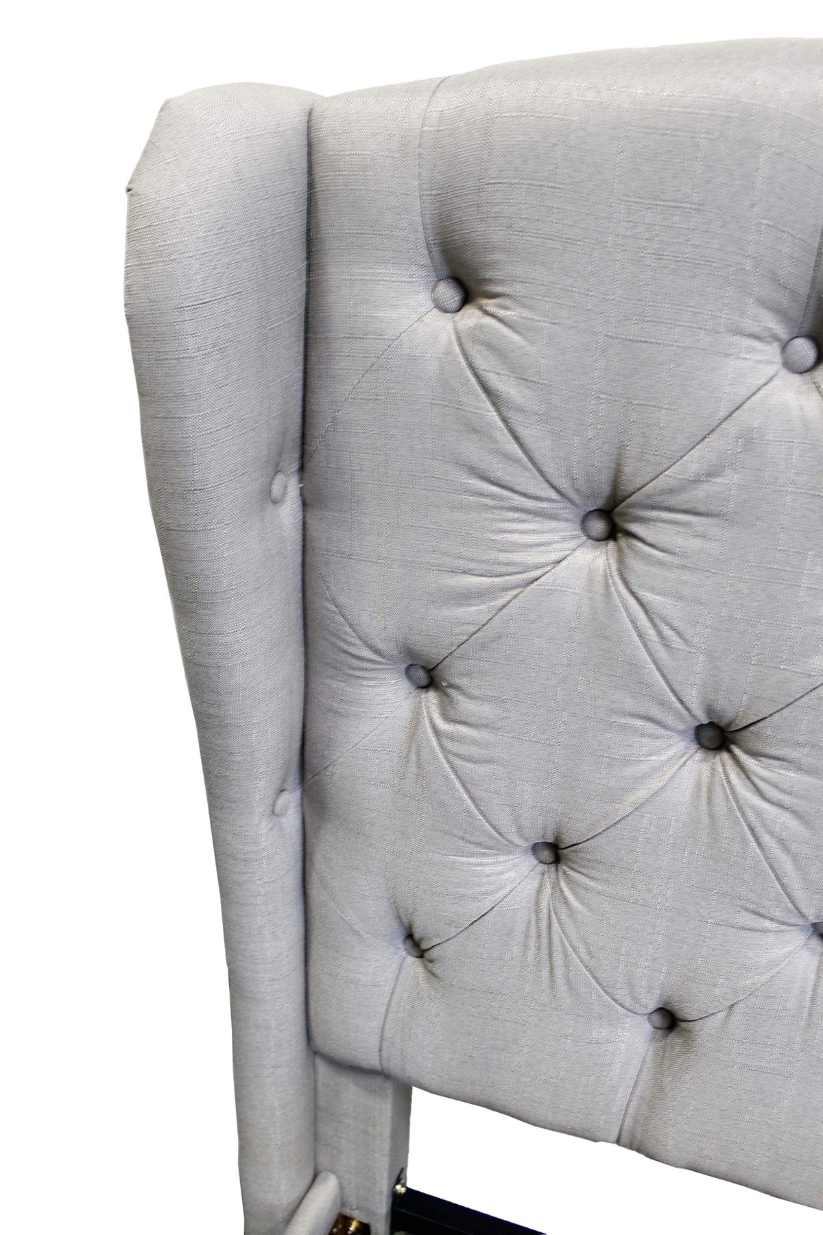 Yvette Upholstered Tufted with Wingback Platform Bed King in Grey - detail view