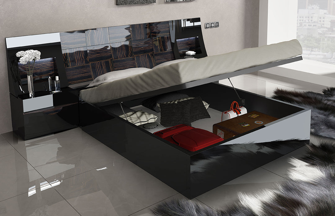Marbella Modern Nightstand by Garcia Sabate