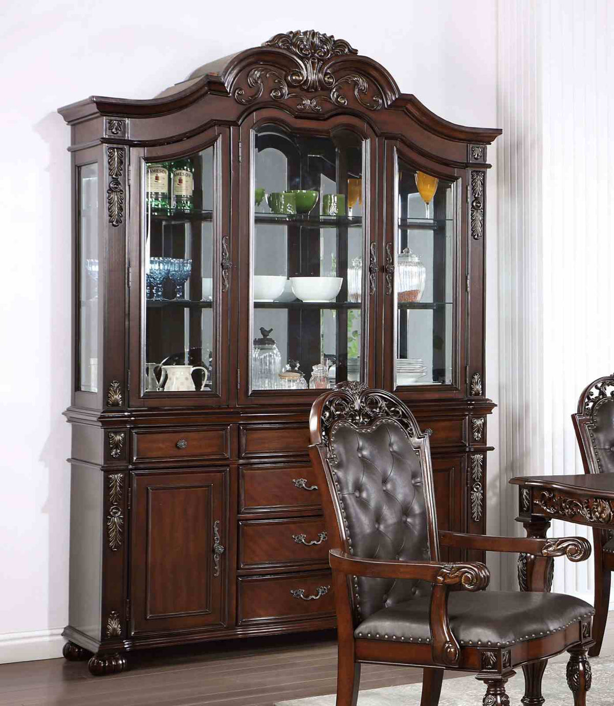 Nouvelle Traditional Dining Collection - Hutch & Buffet