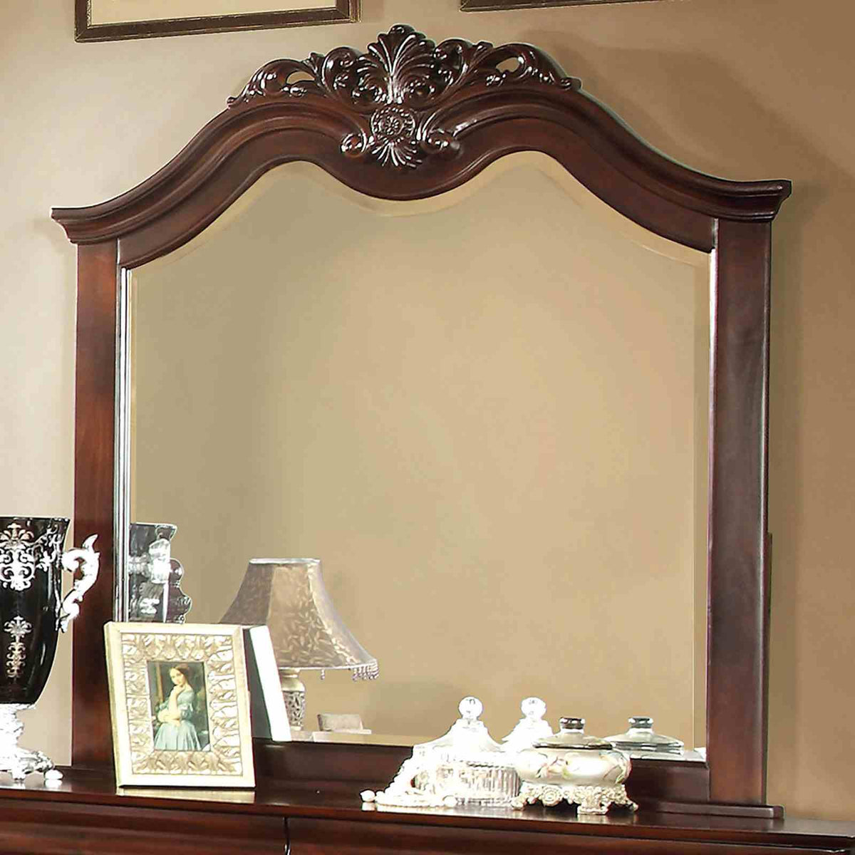 Mandura Traditional Low Post Bed & Bedroom Collection - Mirror