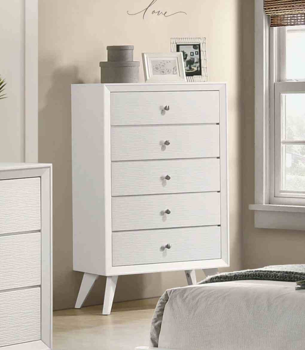 Dortmund Contemporary Bed, Bedroom Set & Case Pieces - Chest