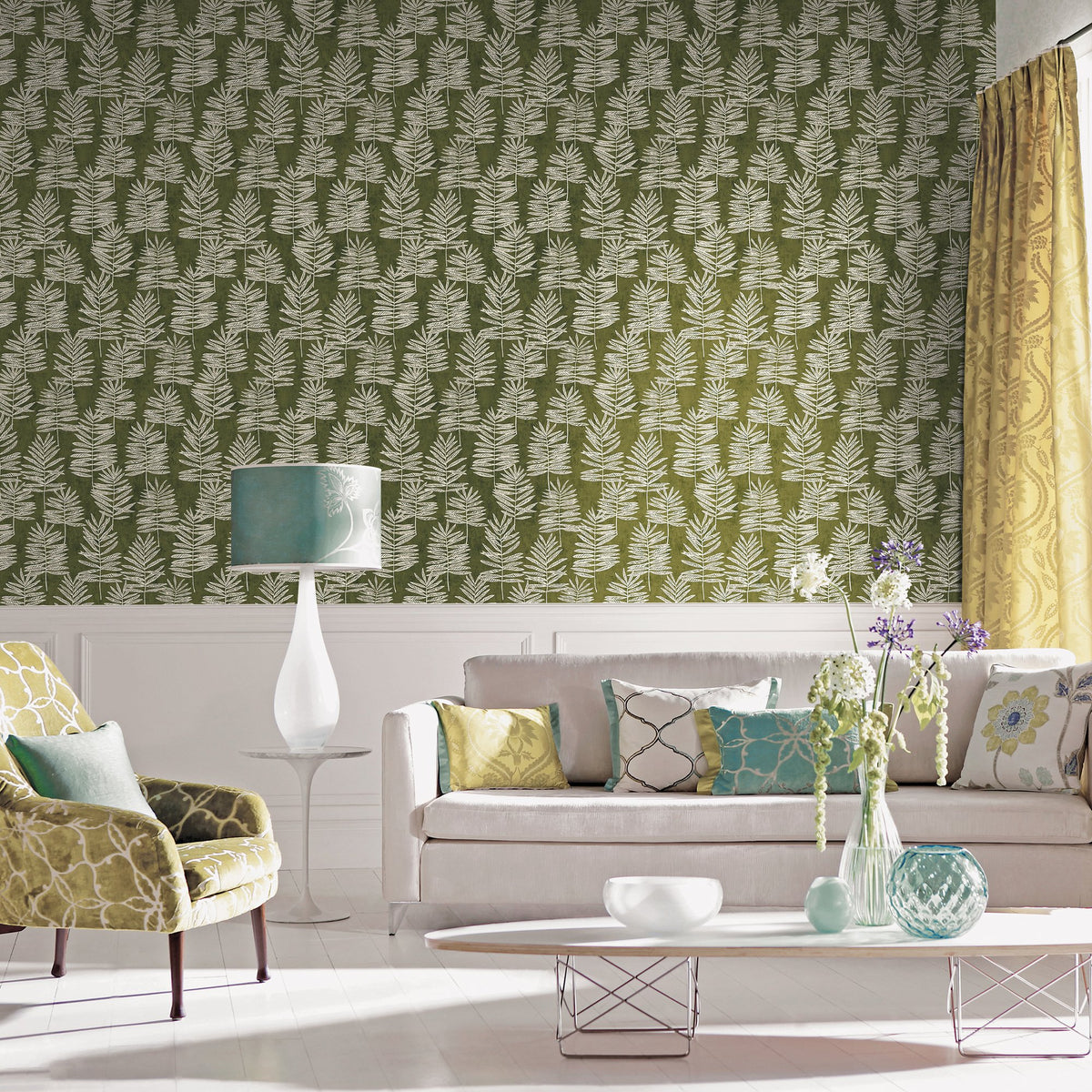 Galerie Zen Tumbling Leaf Wallpaper