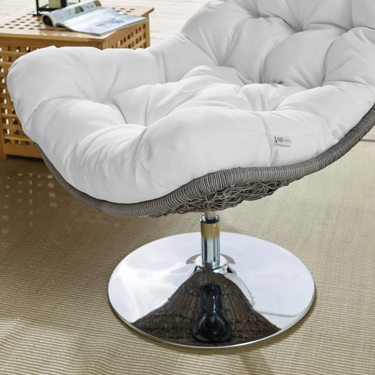 Brighton Wicker Rattan Outdoor Patio Swivel Lounge Chair - Modern Coastal & 360-Degree Motion