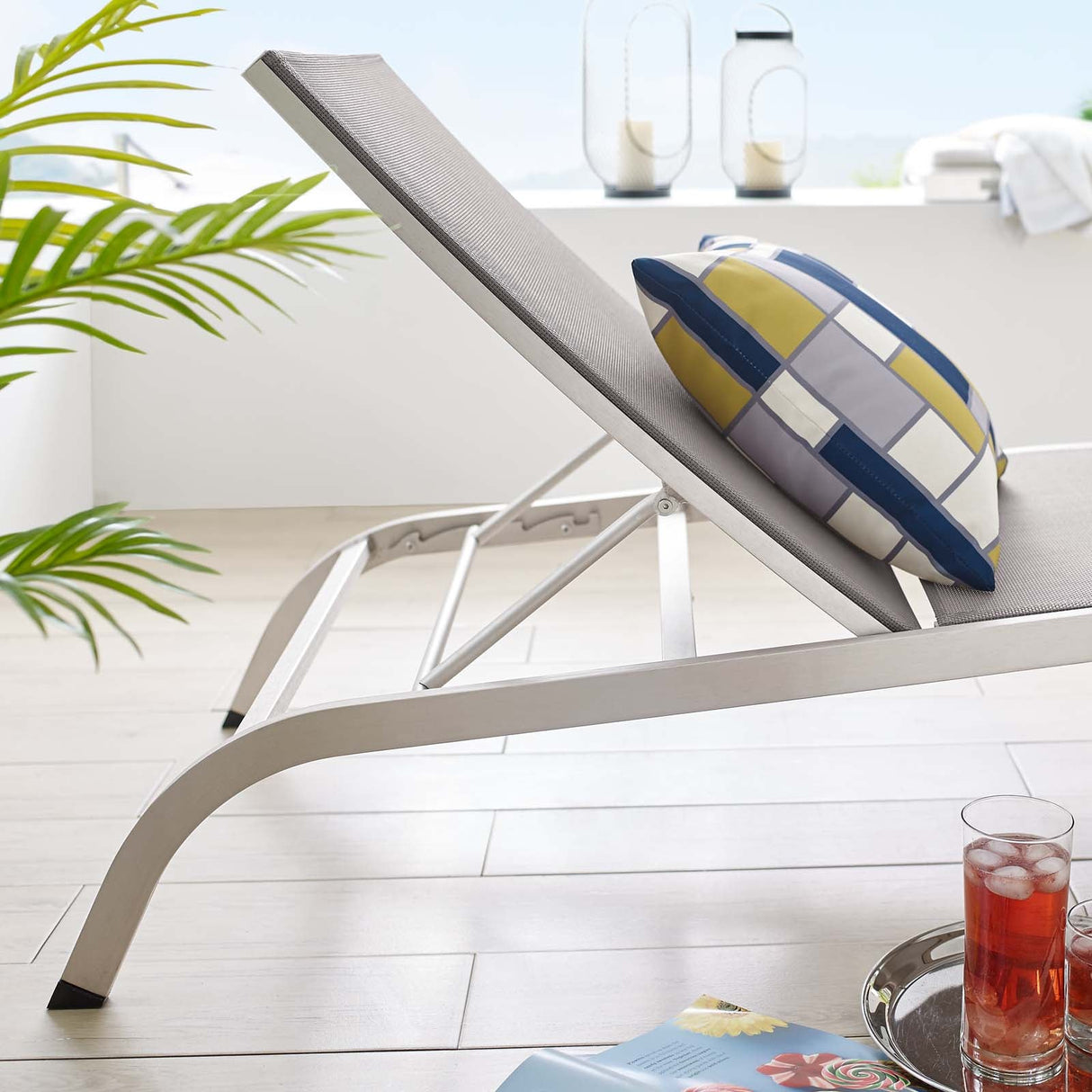 Savannah Mesh Chaise Outdoor Patio Aluminum Lounge Chair - Vintage Glamour & Weather-Resistant