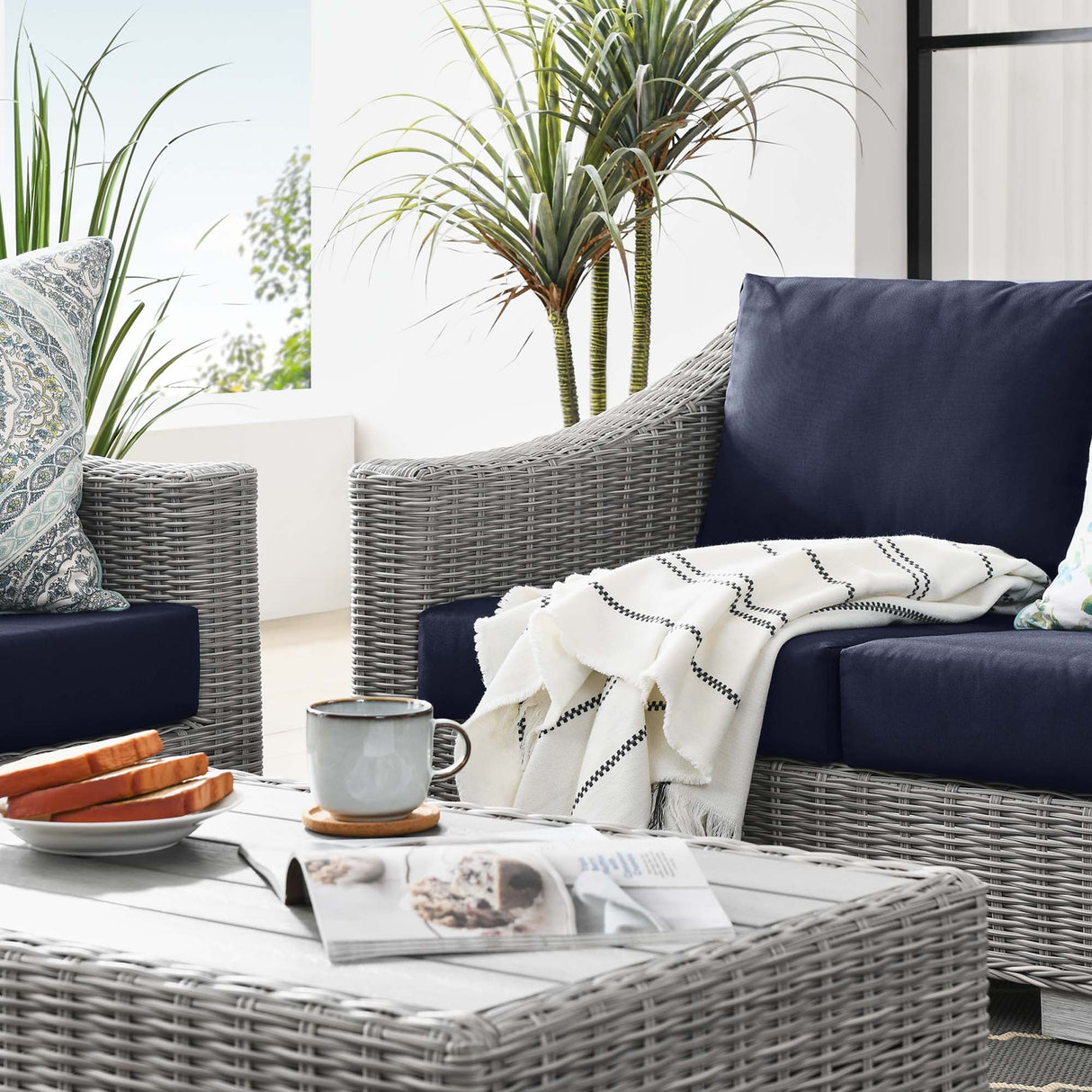 Conway 4-Piece Outdoor Patio Wicker Rattan Furniture Set - Modern Coastal & Weather-Resistant