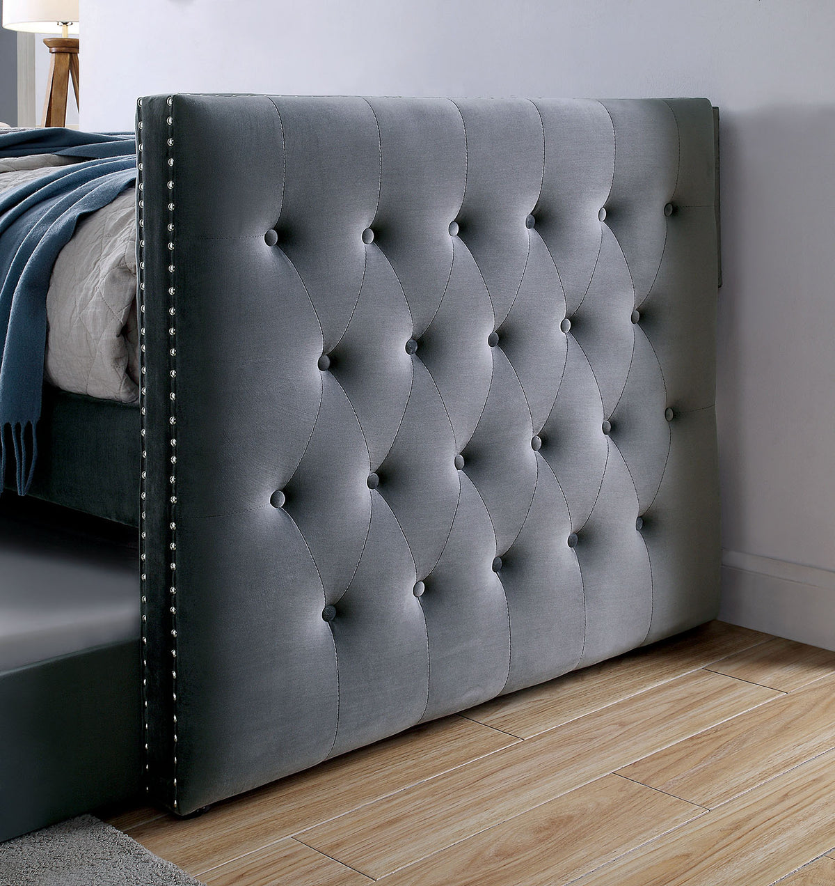 Susanna Tuxedo Button-Tufted Daybed with Trundle - Nailhead Trim Flannelette โ Black & Gray, view 7