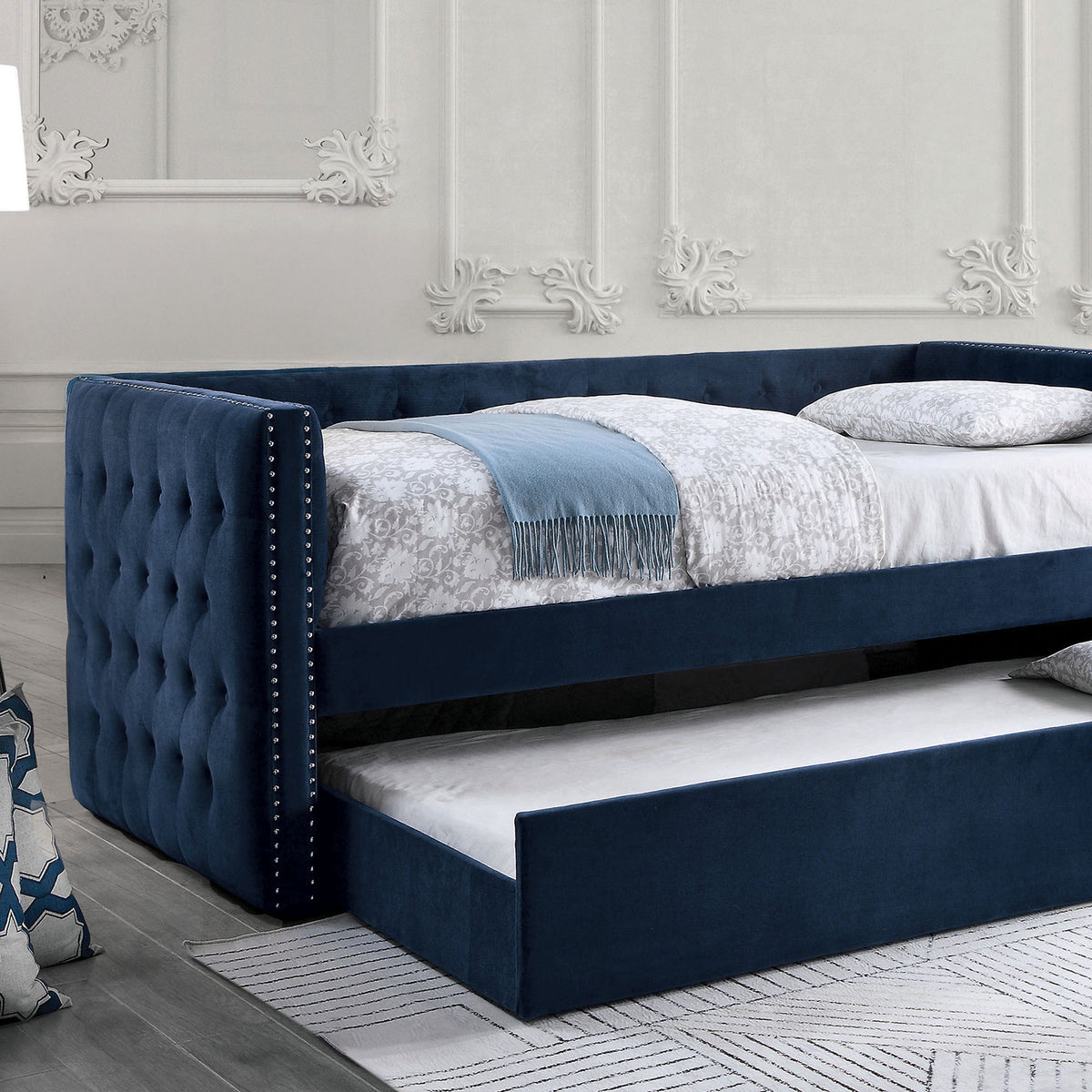 Susanna Tuxedo Button-Tufted Daybed with Trundle - Navy