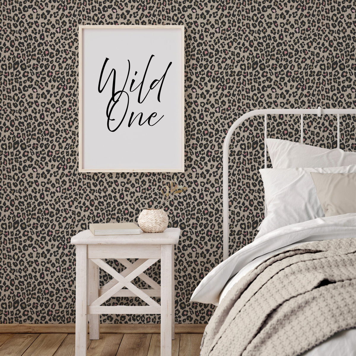 Galerie Kids and Teens Fun Leopard Wallpaper