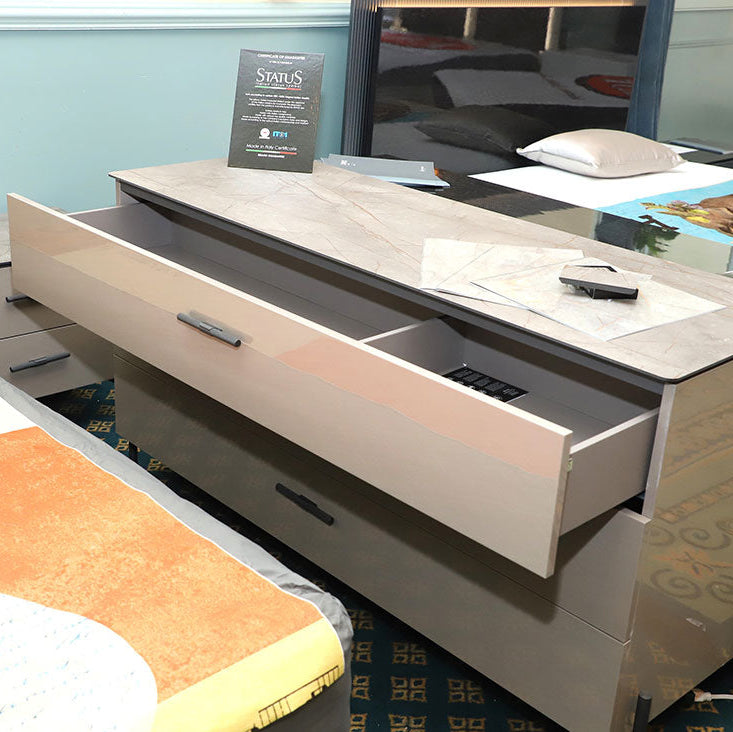 Silvia Modern Bedroom Set