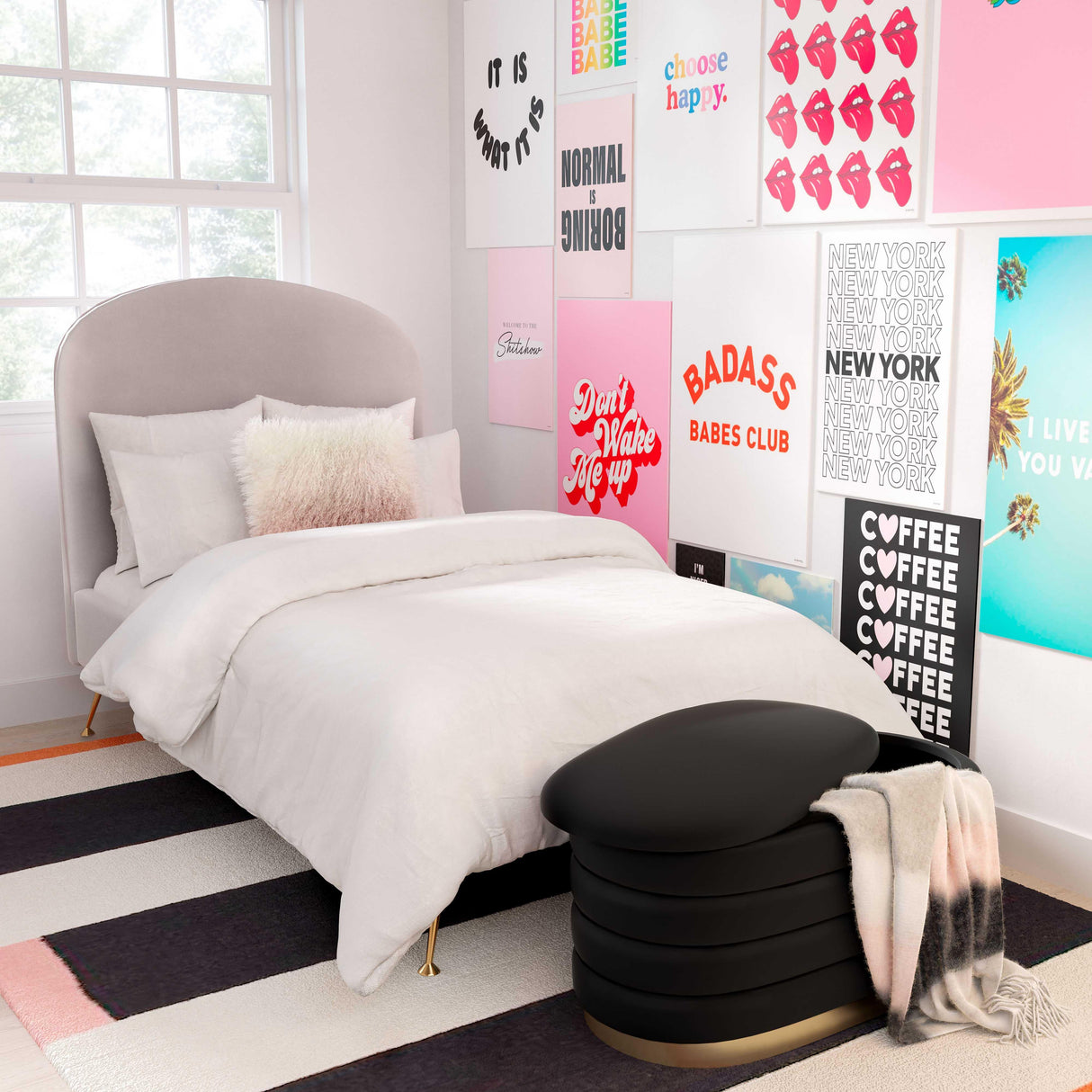 Lillian 31.5" Velvet Storage Bench