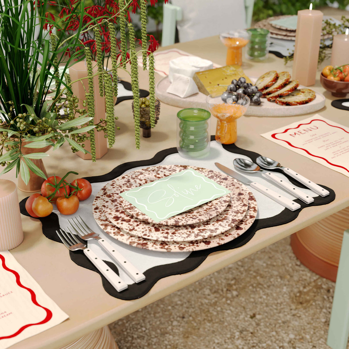 Scalloped Edge Cotton Placemat - Set of 4