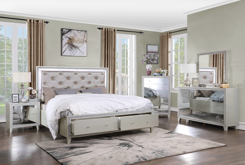 Sliverfluff Glam Mirror - Silver Glitter Trim & Mirrored Frame in Champagne, with Optional Lights