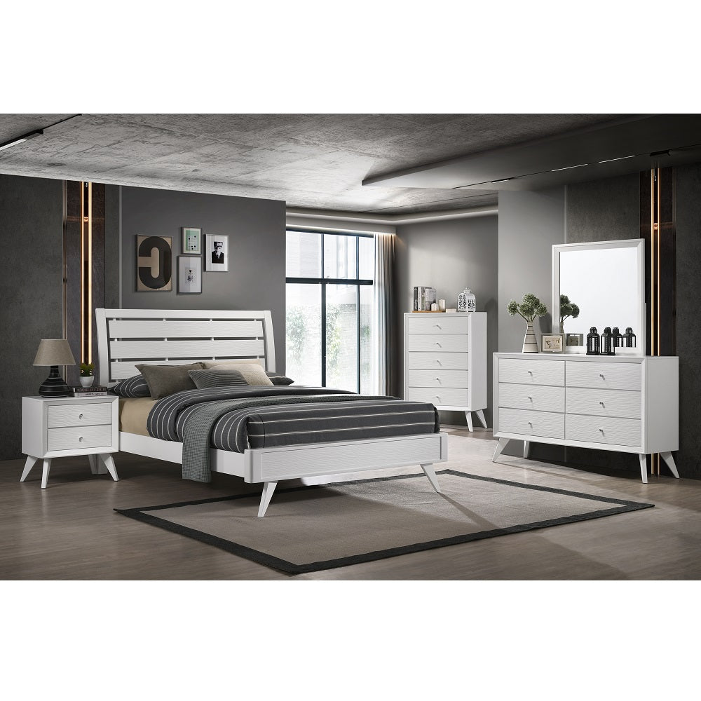 Cerys Minimalist Wall Mirror in White