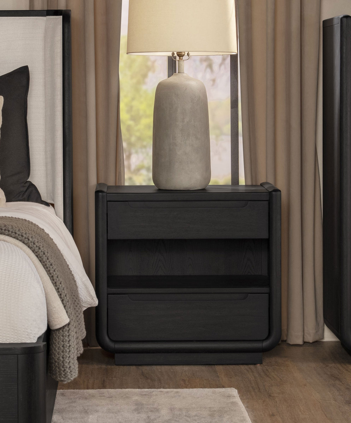 Leandro Wingback Bed & Bedroom Sets - Cream Upholstered Headboard with Burnished Black Case Pieces, Queen to California King - lifestyle