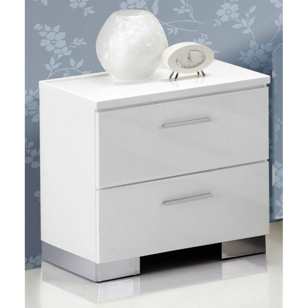 Lorimar Nightstand & Dresser