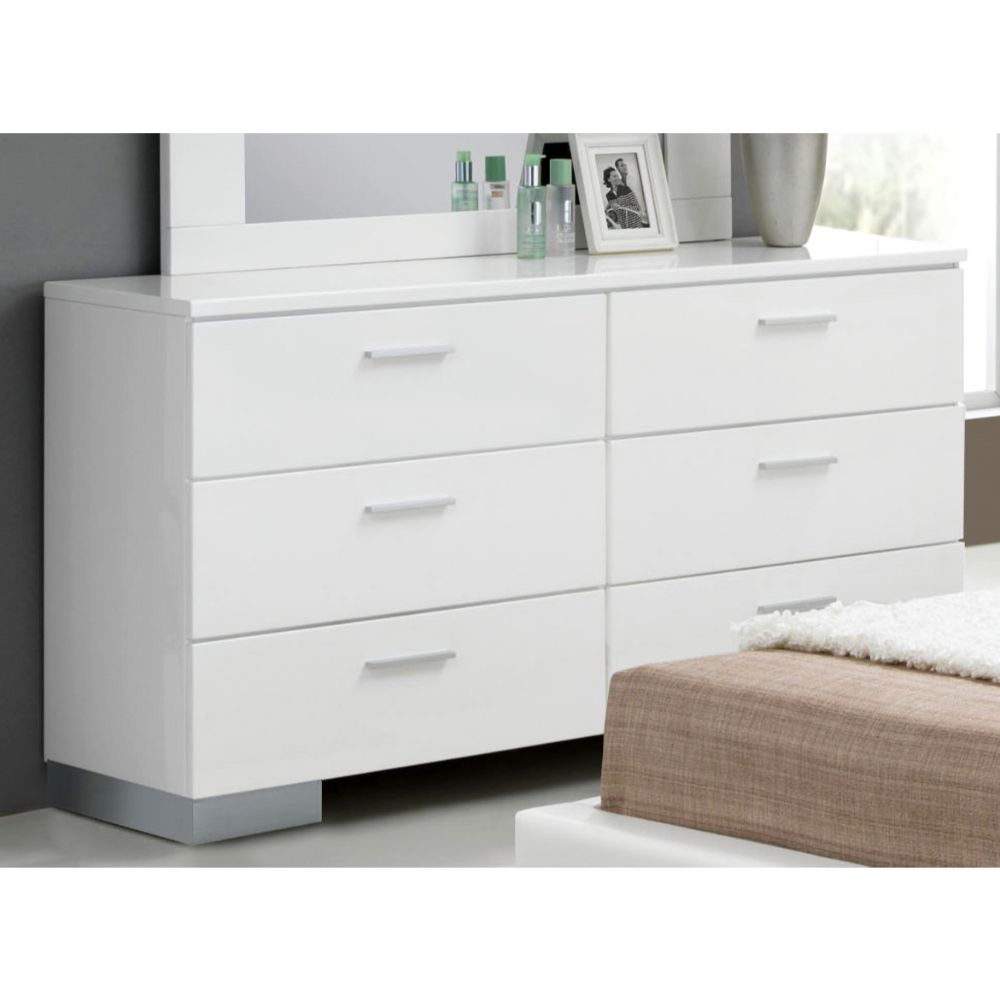 Lorimar Nightstand & Dresser
