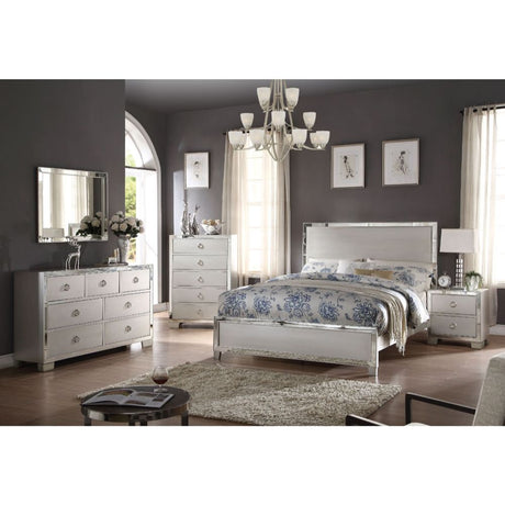 Voeville II Panel Bedroom Collection