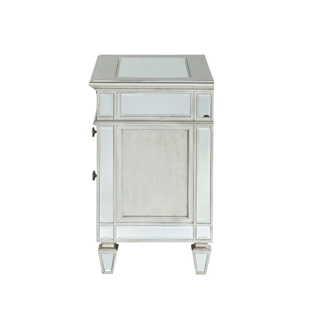 Varian Bedroom Collection