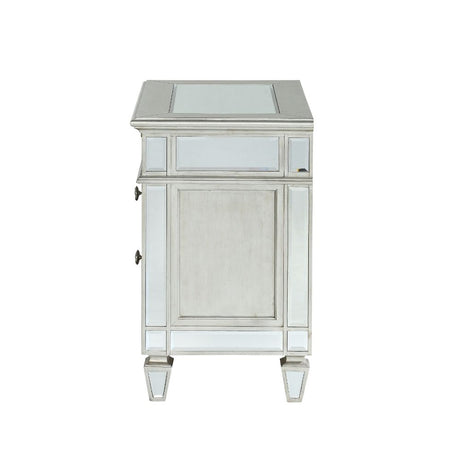 Varian Bedroom Collection