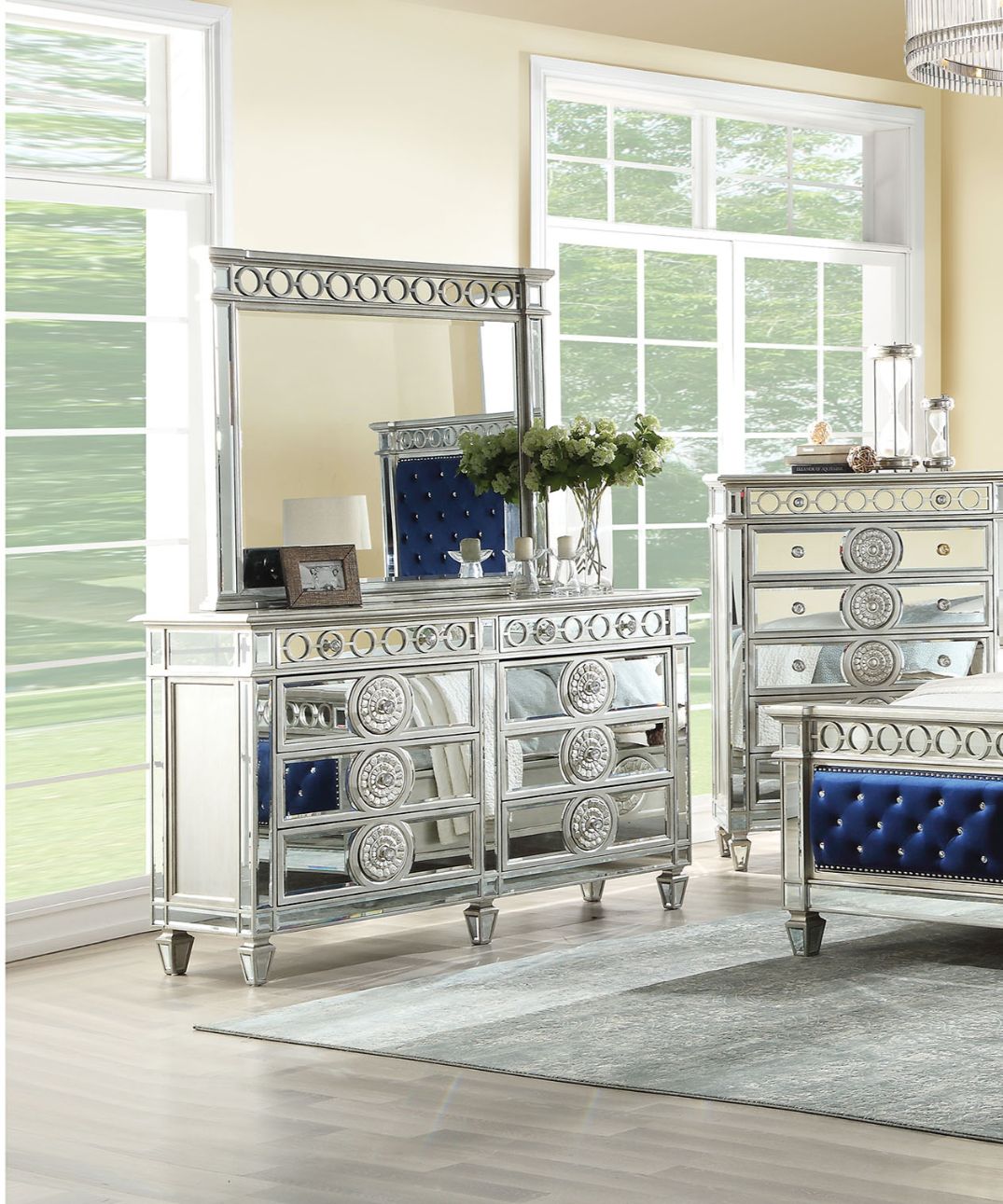 Varian Bedroom Collection