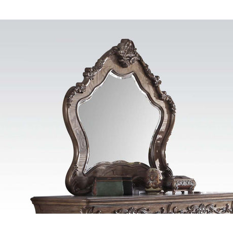 Ragenardus Traditional Living Room Collection