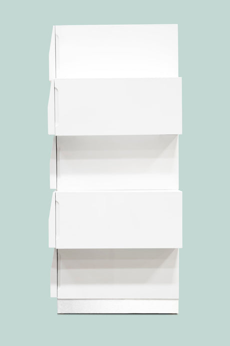 Spain 44" Modern 5-Drawer Bedroom Chest, Built-in Side Pulls in White/Silver - side view