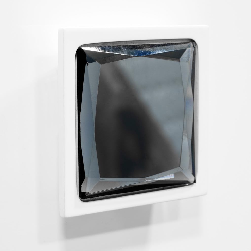 France 20" Modern 2-Drawer Nightstand with Mirrored Square Handles, High Gloss White Lacquered Frame - detail view