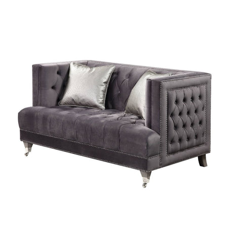 Hegio Chesterfield Loveseat