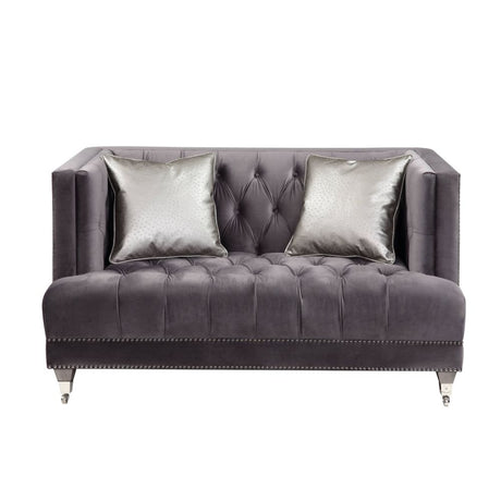Hegio Chesterfield Loveseat