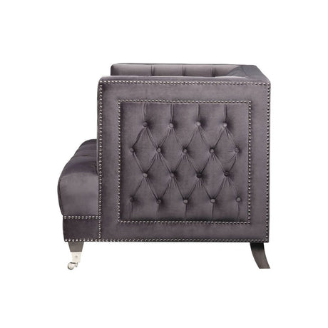 Hegio Chesterfield Loveseat