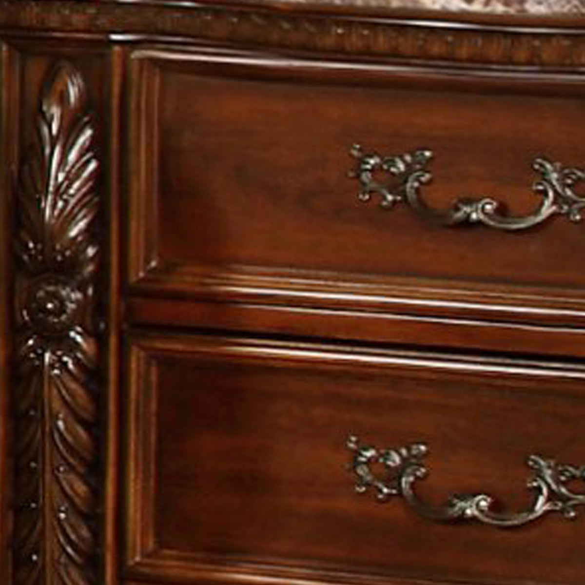 Bessy 32" Traditional 3-Drawer Bedroom Nightstand - detail view