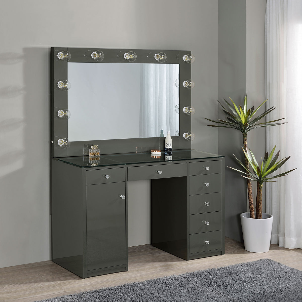Acena 7-Drawer Vanity Set with Lighted Mirror - Hollywood Style in Grey High Gloss – view 1