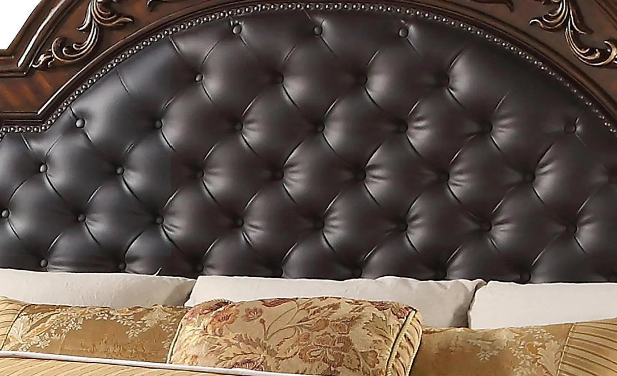 Traditional Ornate Cherry Wood 5-Piece Aspen Bedroom Furniture Set