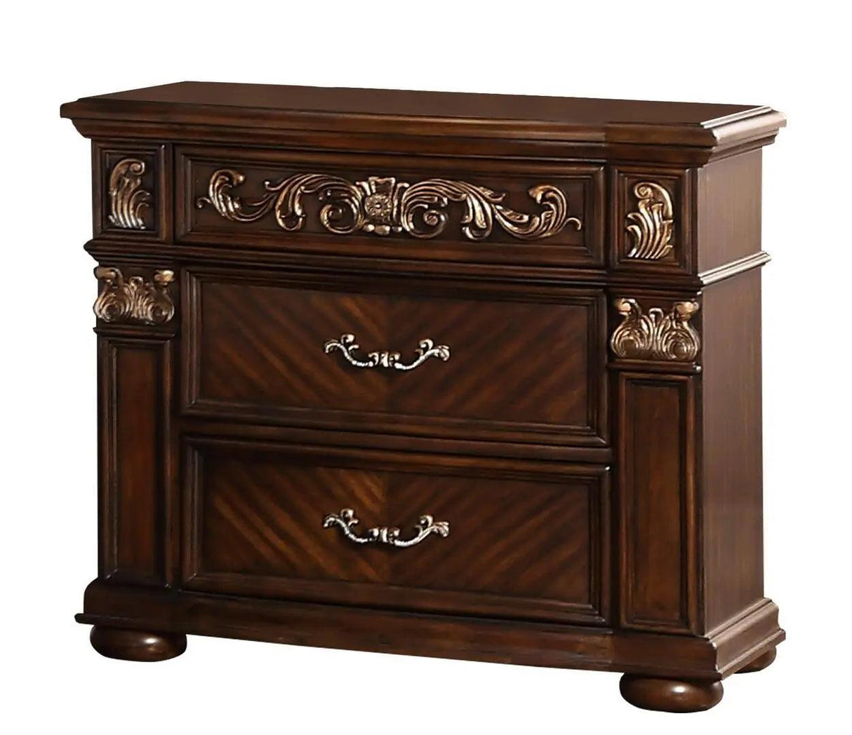 Traditional Ornate Cherry Wood 5-Piece Aspen Bedroom Furniture Set