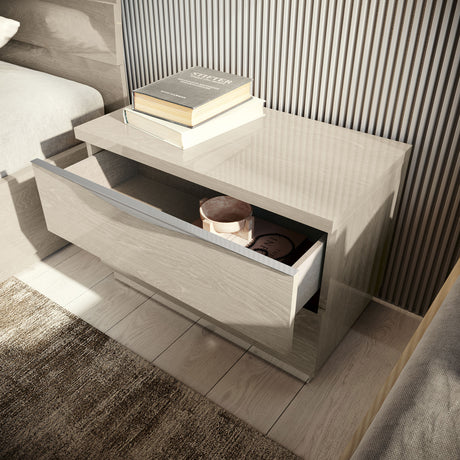 Kroma Modern Italian Bed Collection by Camelgroup