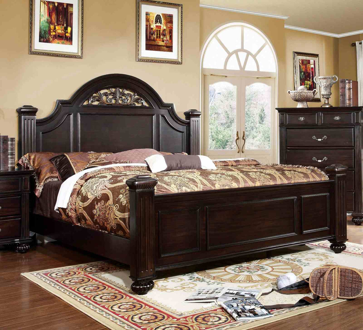 Syracuse Traditional Bed, Bedroom Set & Case Pieces - Queen Bed Only