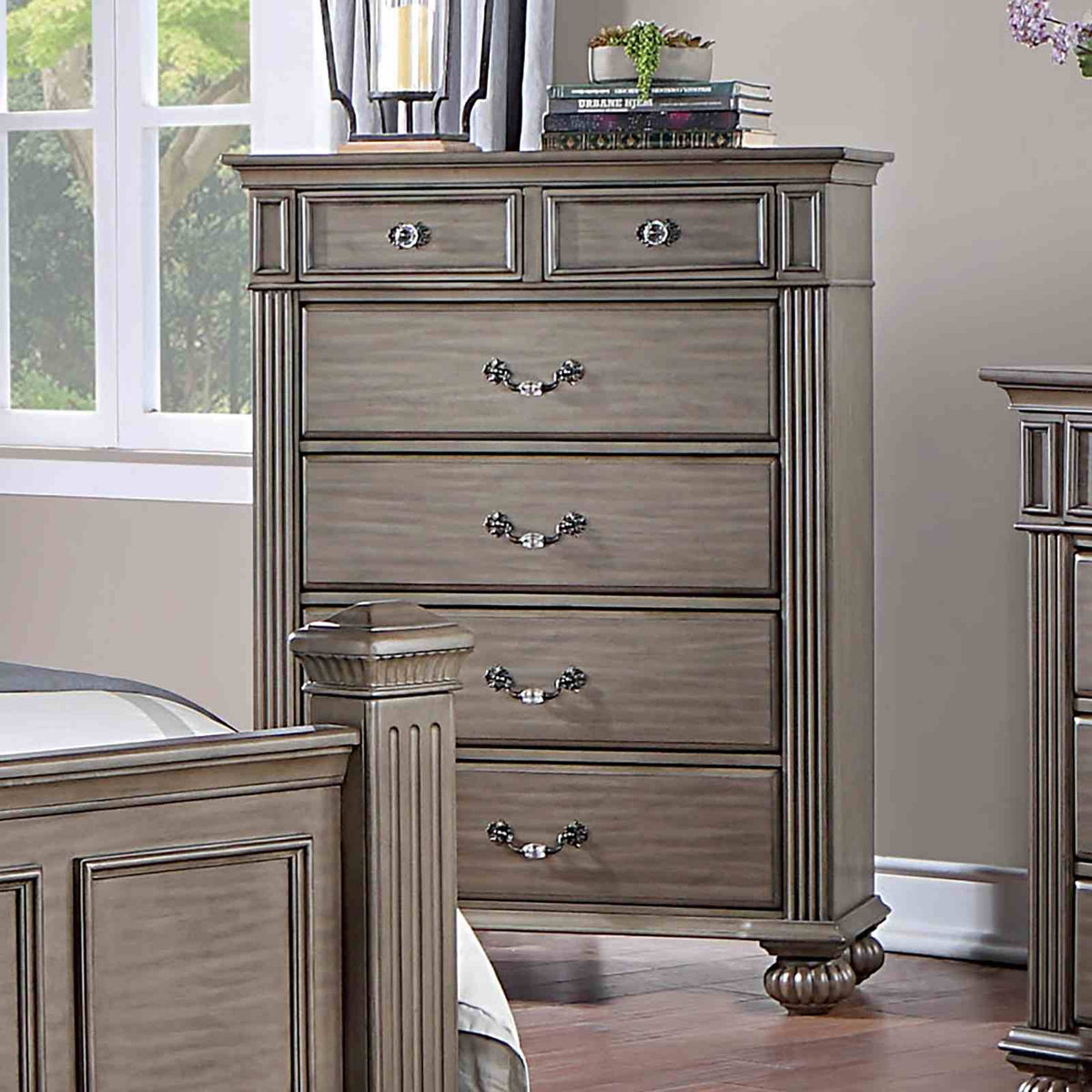 Syracuse Traditional Bed, Bedroom Set & Case Pieces - Chest