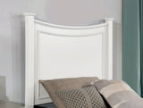 Lycoris Transitional Poster Bed & Youth Bedroom Set - Finial Accents & Molding Details in White – White, view 2
