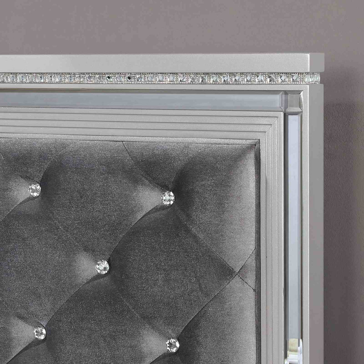 Belleterre Glam Tufted Bed, Bedroom Set & Case Pieces - Mirror Panels, Crystal Accents & USB Charging in Silver – Silver & Gray, view 7