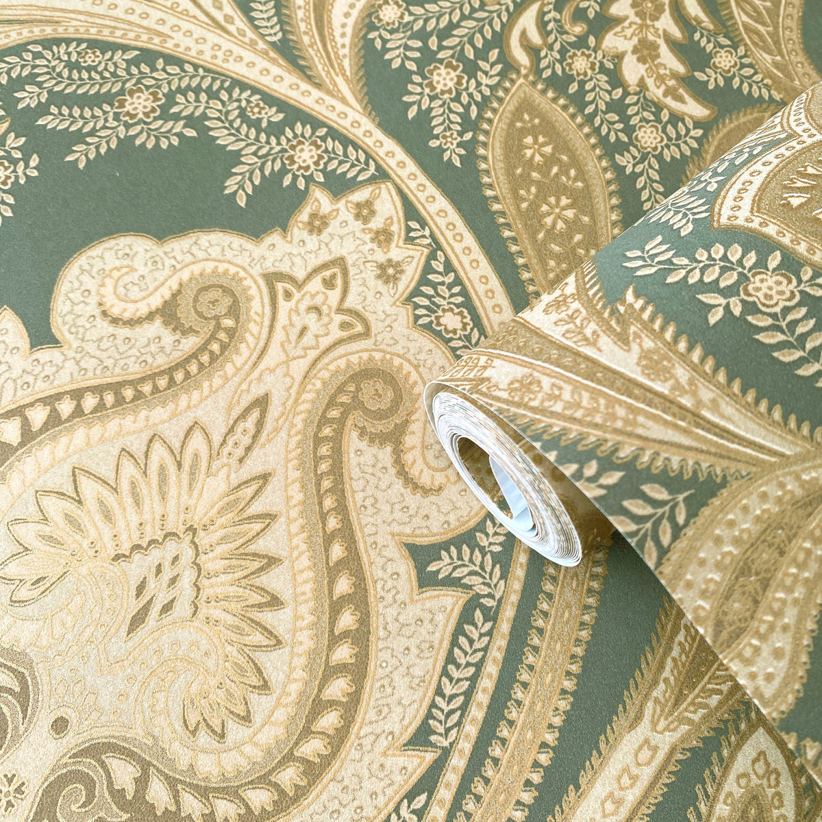 Galerie Elegance Paisley Wallpaper
