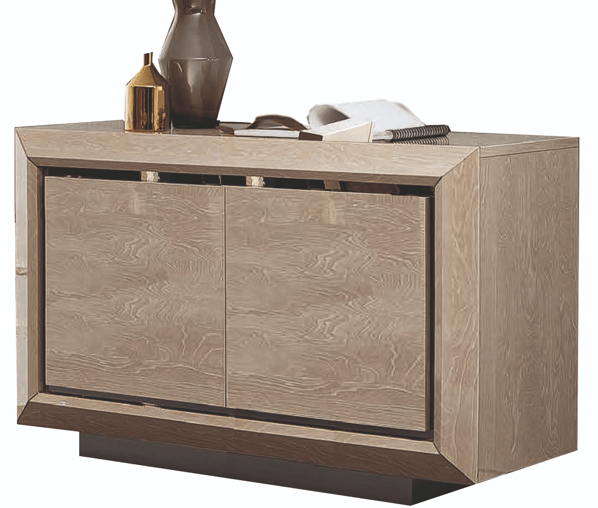 Elite Italian Dining Collection by Camelgroup